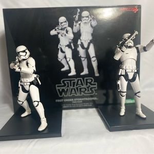 Star Wars The Force Awakens Storm Troopers Figurines